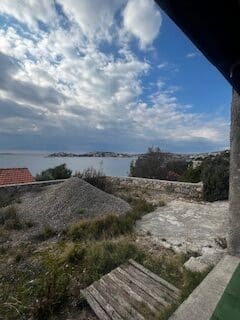 Haus mit Potenzial, mit schönem Meerblick, Sevid