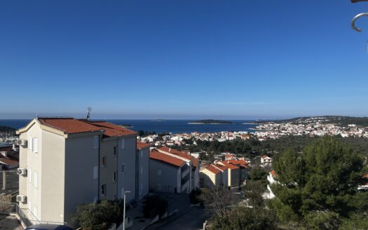 Wohnung in einem neuen Gebäude, Erdgeschoss, mit Blick auf das Meer, Rogoznica