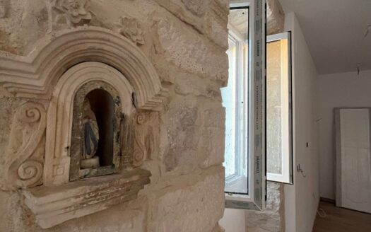 Schönes Haus mit drei Wohnungen, Insel Korčula, Žrnovo