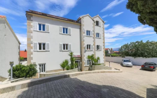 Brač, Supetar – Apartmentkomplex mit Restaurant, ideal für den Tourismus