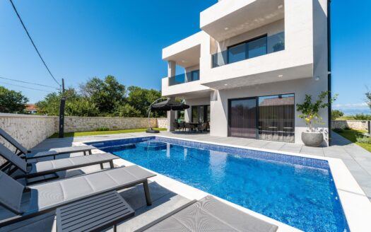 Neue moderne Villa in Privlaka – Pool, Jacuzzi und Panoramablick