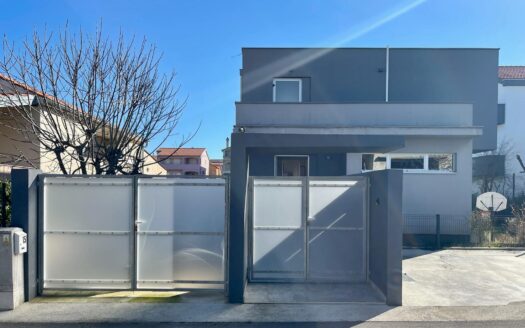 Luxushaus in Zadar – ideal für Familie und Investition