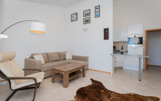 Geräumige Wohnung mit Meerblick in Rogoznica – zu vermieten